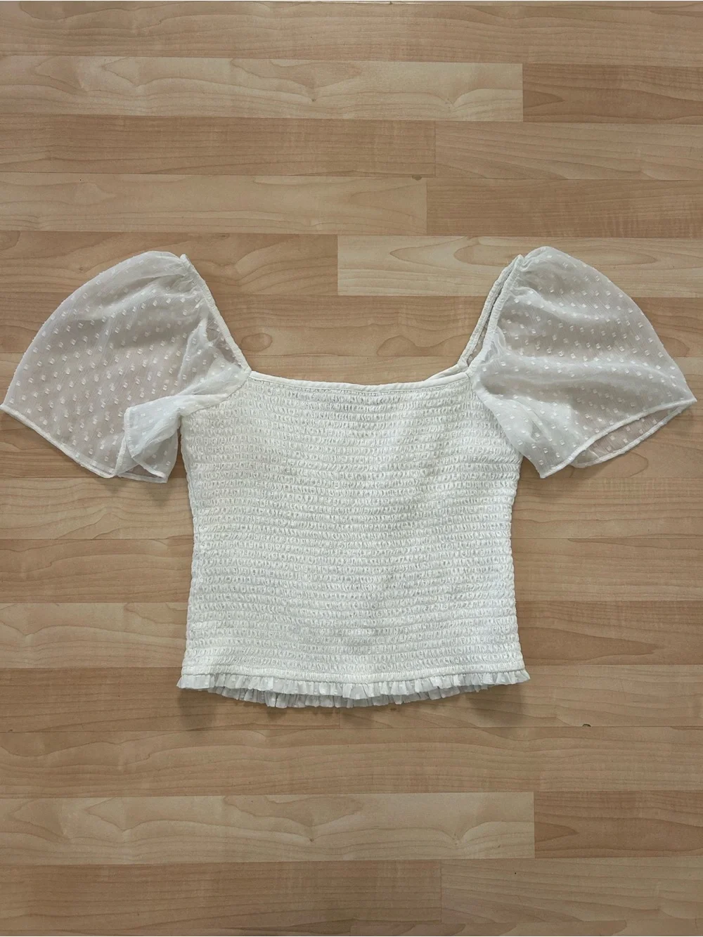 Abercrombie & Fitch White Smocked Puff-Sleeve Crop Top - Picture 4 of 4